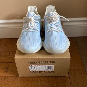 Authentic Yeezy Boost 350 V2 Mono Ice - Used